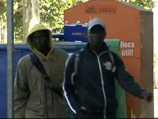 Cuatro neonazis apalean a un senegalés