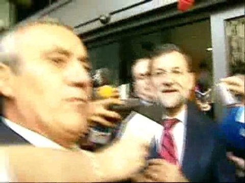 Rajoy se muestra muy contento y muy satisfecho