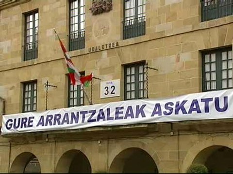 El 'Alakrana' cumple 32 días secuestrado en aguas del Índico