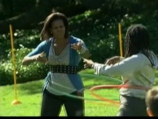 Michelle Obama, a ritmo de 'hula hop'