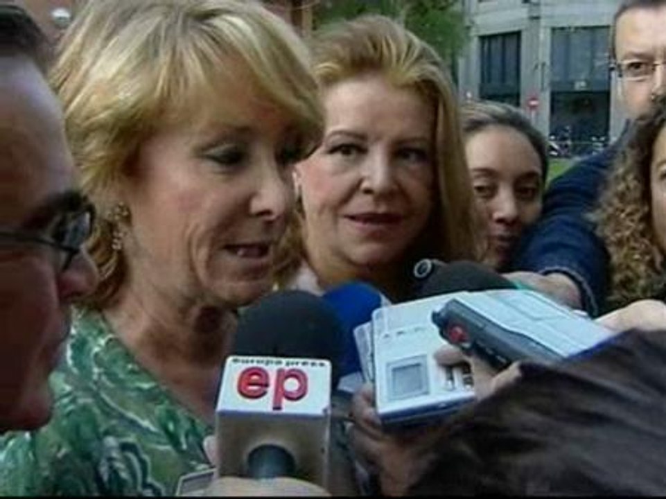 Aguirre: "Estoy dispuesta a proponer a Rato  como uno de los consejeros generales de Caja Madrid"