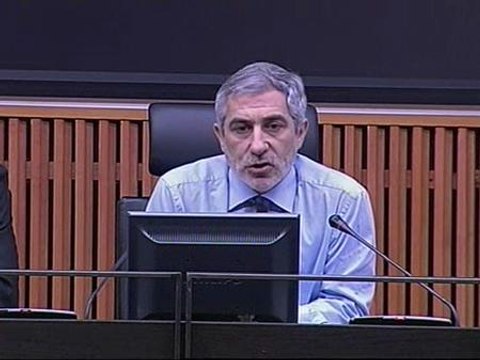 Llamazares: Estos presupuestos son una oportunidad perdida