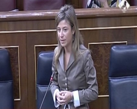 Aído pide retirar anuncios de prostitución