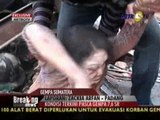 Angustioso rescate de una superviviente del terremoto de Sumatra