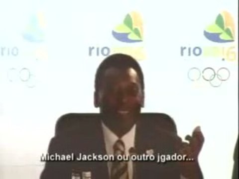 Pelé confunde a Michael Jordan con Michael Jackson