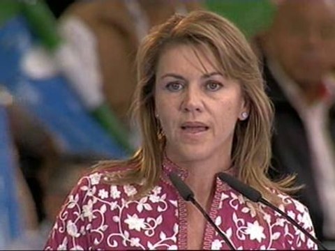 Cospedal plantea si es sostenible que se proteja la intimidad de las niñas de 16 años, pero que puedan abortar sin que se enteren sus padres