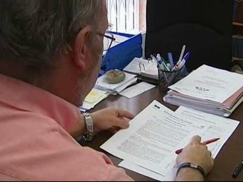 ¿Hay que dejar de t tutear para guardar respeto al profesor?