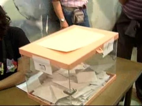 Cierran las urnas en pleno estallido de euforia independentista