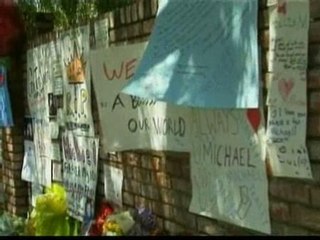 La familia Jackson prepara el funeral