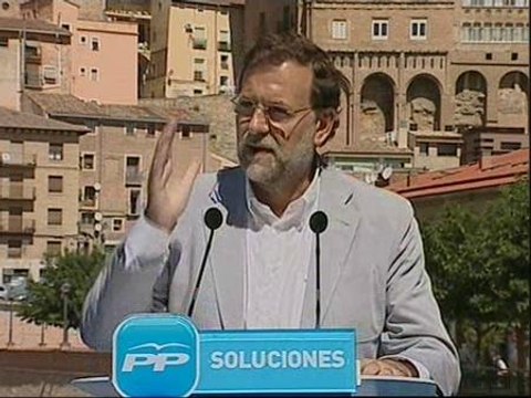Rajoy exige explicaciones a Zapatero sobre la misión en Afaganistán