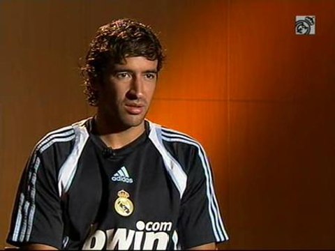 Raúl: Hay una gran plantilla para poder pelear por los tres títulos