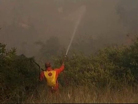 Las cenizas rodean Atenas