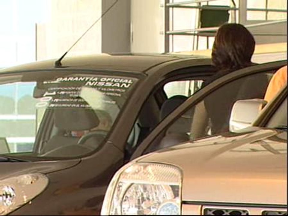 Las matriculaciones de coches suben en agosto tras 16 meses de caídas