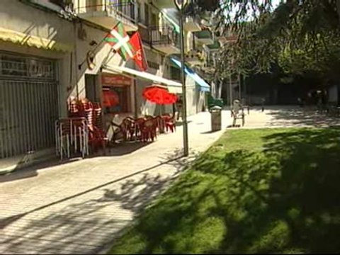 El juez Eloy Velasco decide no cerrar las dos herriko tabernas