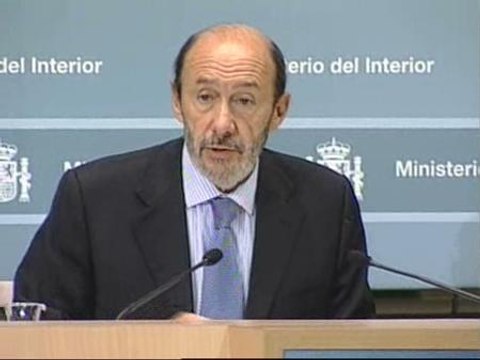 Rubalcaba asegura que los etarras detenidos tenían tuppers pequeños preparados para estallar