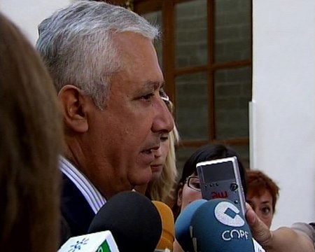 Arenas apoya a Cospedal