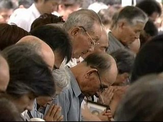 Nagasaki conmemora el 64º aniversario de la bomba atómica