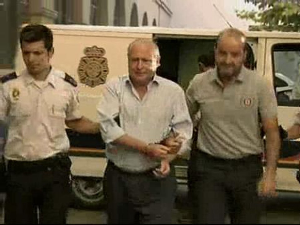 Los cinco detenidos quedan en libertad bajo fianza