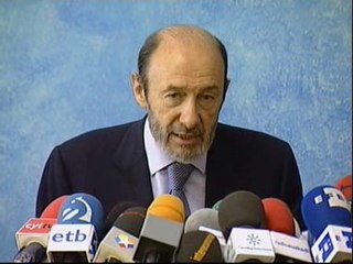 Rubalcaba: "es un atentado canalla que buscaba matar familias"