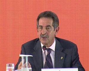 Revilla sugiere Pontífica de Comillas como sede