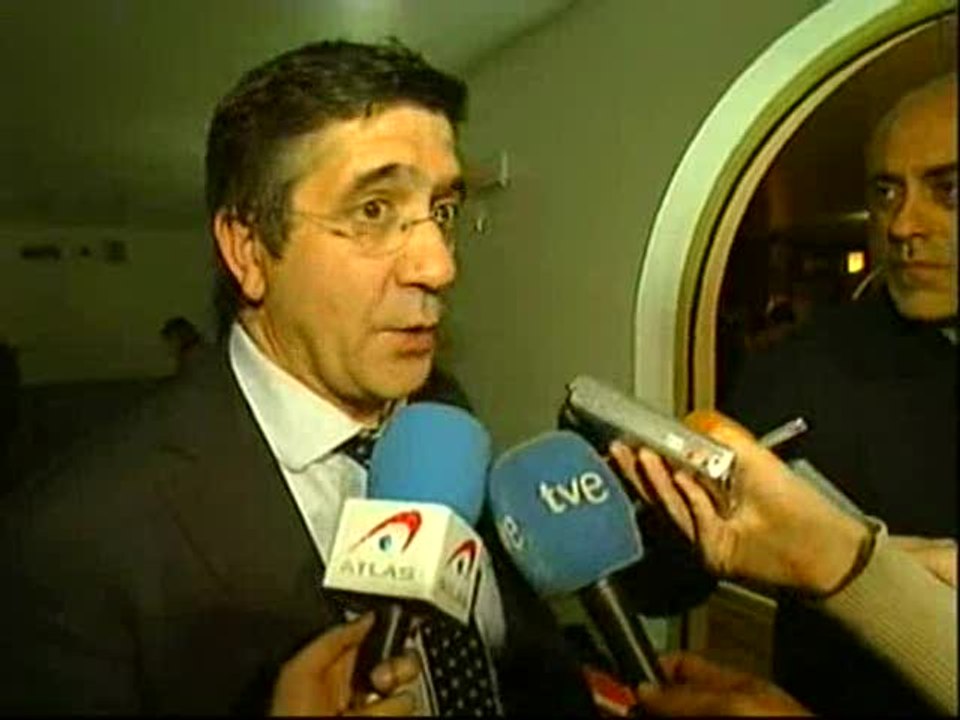 López sobre Ibarretxe: "Aunque hayamos discutido mucho ha estado diez años al servicio de este país"