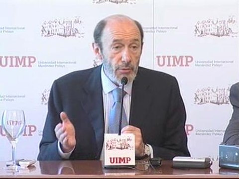 Rubalcaba: No vamos a cejar en nuestro empeño de que no haya homenajes a etarras