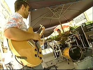 Vitoria se inunda de saxos y trompetas