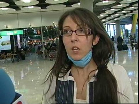 Llegan a Barajas pasajeros de México sin mascarilla ni protección