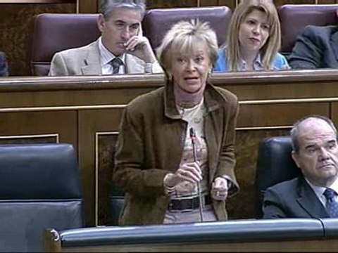 De la Vega: Les crecen los bigotes y las facturas sin pagar