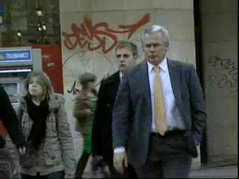 El Supremo tiene que decidir ahora si Garzón sigue investigando a los desaparecidos del franquismo