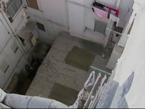 Un hombre herido al caer de un cuarto piso cuando intentaba robar en Valencia