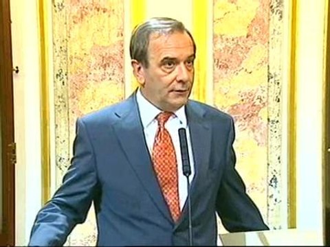 El PSOE retira el acuerdo con IU para subir los impuestos a los más ricos