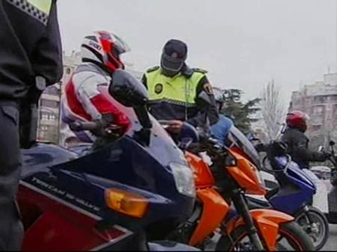 Locura motera a la espera de las Fallas valencianas