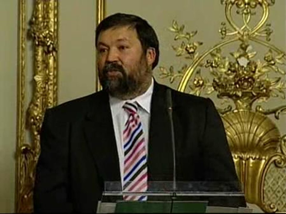 Caamaño apela al "diálogo" pero también a la "responsabilidad" de los jueces