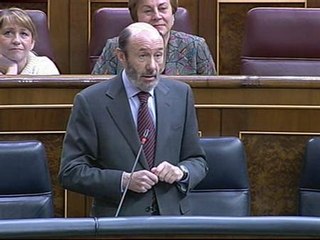 Rubalcaba: "Su problema es que tienen el partido lleno de cazadores y cazados"