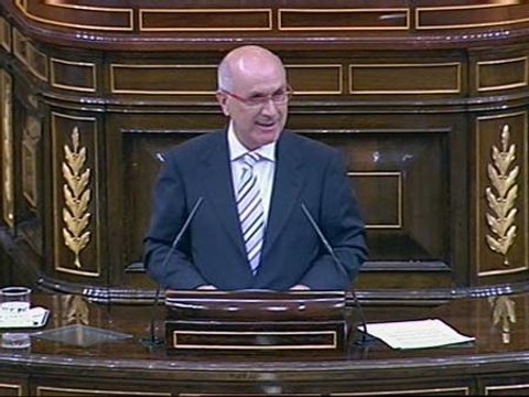 CiU acusa a Zapatero de esconder la crisis para mantener el poder