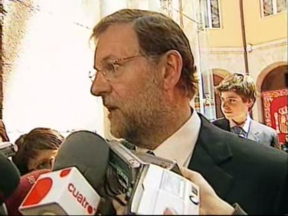 Rajoy y Aguirre apuestan por la victoria del Real Madrid