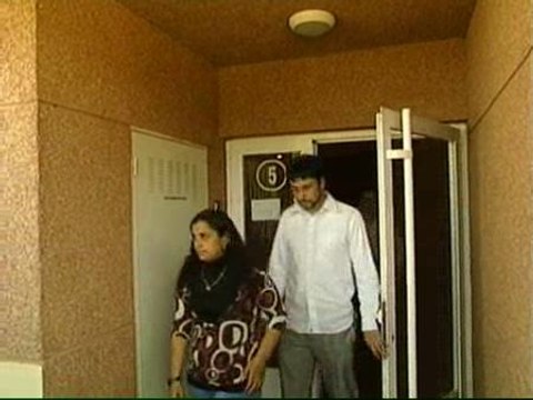 La familia gitana realojada en La Arboleda pasa su primera noche sin incidentes