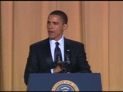 Obama muestra su buen humor en la cena anual con periodistas