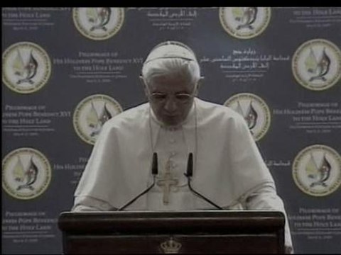 El Papa apela a la fuerza espiritual de la Iglesia Católica para traer la paz a Oriente Próximo