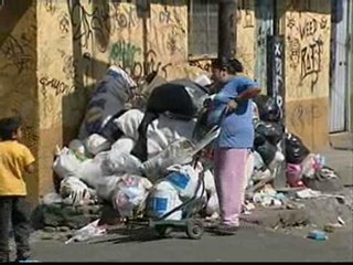 Los barrios marginales de México afrontan la gripe con dificultades