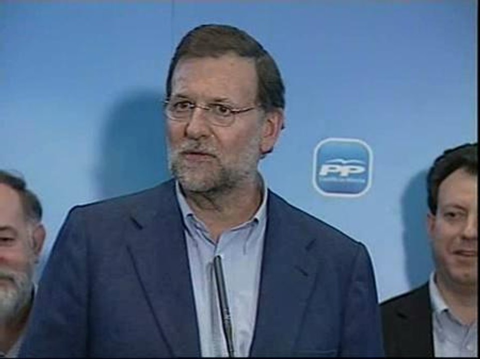 Rajoy:"Si Zapatero no hace las maletas se las haréis vosotros"