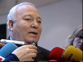 Moratinos se felicita de que Obama haya decidido acercar "posiciones" con Cuba