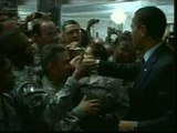Obama saluda a las tropas en una visita sorpresa a Iraq