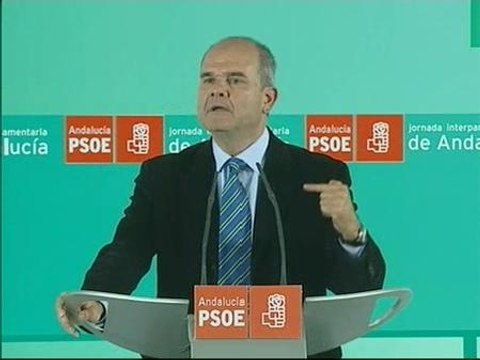 Chaves califica de hipócrita la postura del PP respecto a CCM