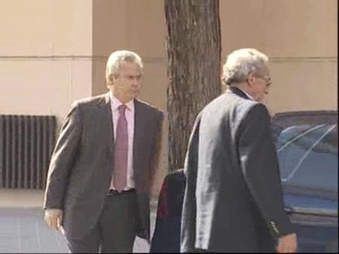 Garzón imputa a otra diez personas en el 'caso Gürtel'