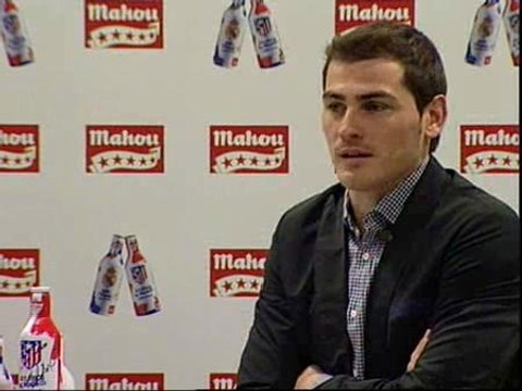 Casillas: Me cambiaría por la situación del Barca