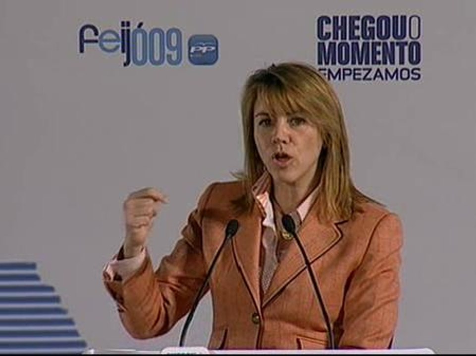 Cospedal: "No vamos a tolerar que Zapatero presione a los fiscales y a los jueces para atacar al PP"