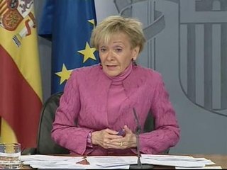 De la Vega define la ofensiva del PP contra Garzón como una "escaramuza miope e irresponsable"