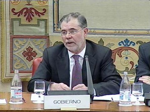 Bermejo pide al PP que dejen tranquilas las instituciones y arreglen sus cosas